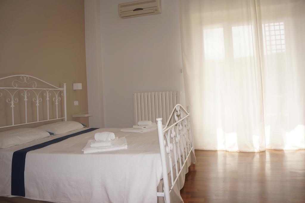 クロトーネ Lullymia Bed & Breakfast エクステリア 写真