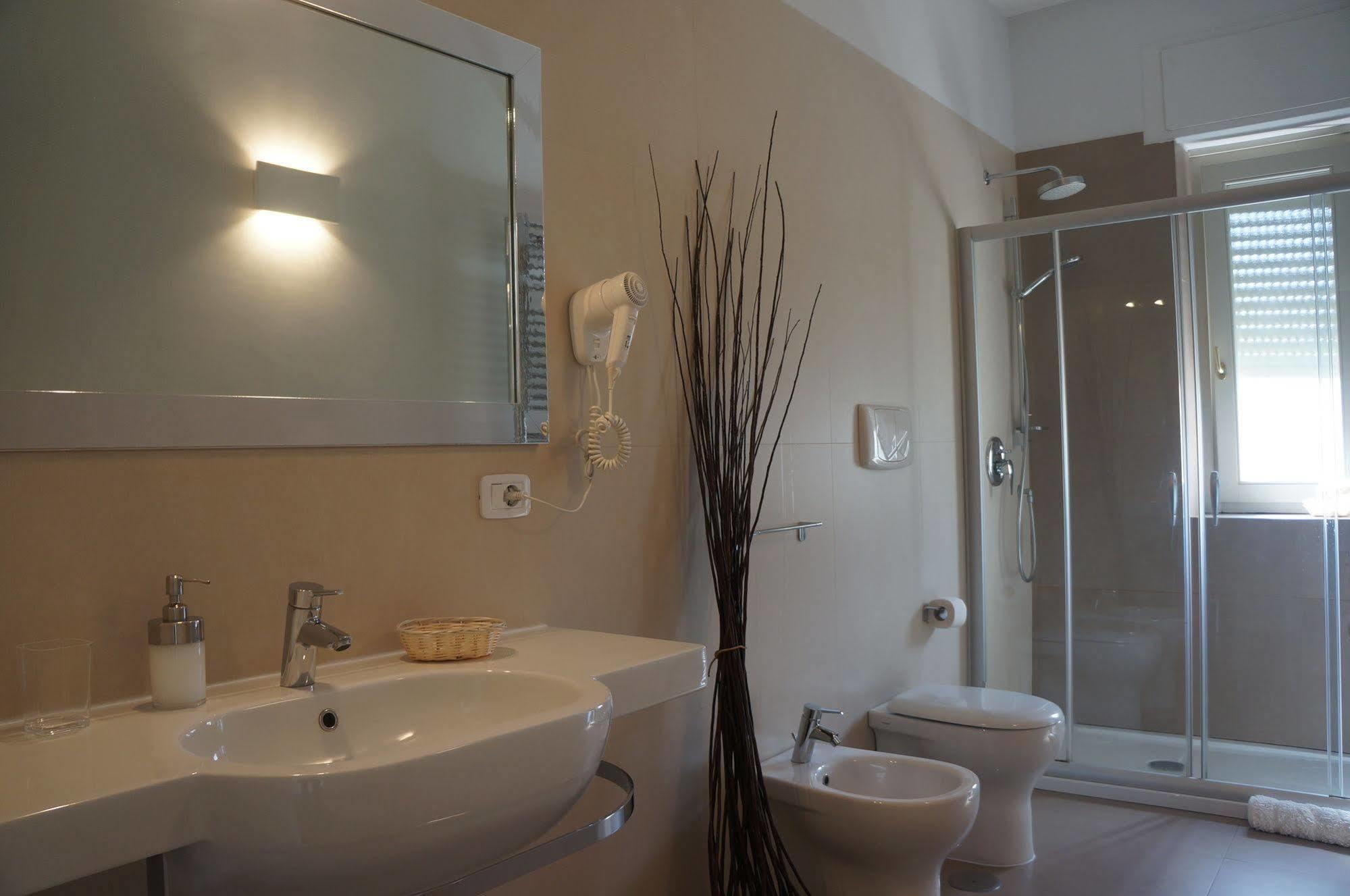 クロトーネ Lullymia Bed & Breakfast エクステリア 写真